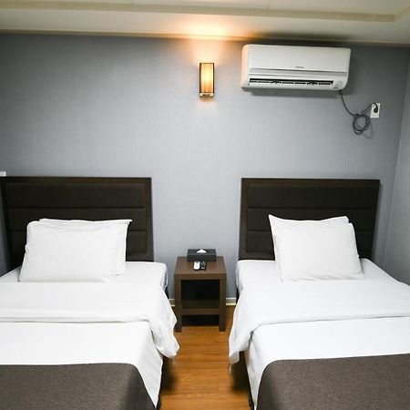 Jeju Airport Hotel Esterno foto