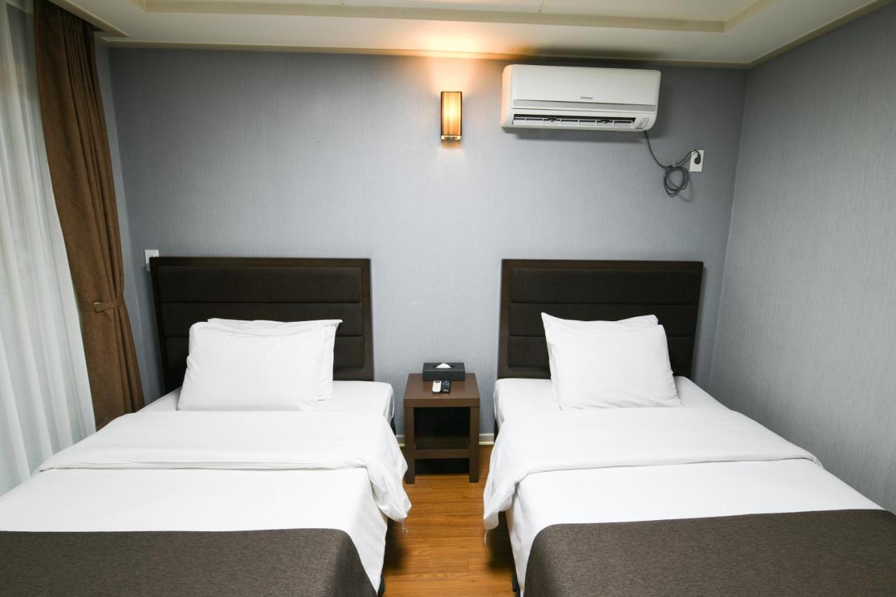 Jeju Airport Hotel Esterno foto