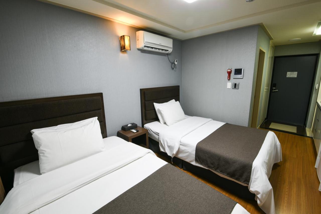 Jeju Airport Hotel Esterno foto