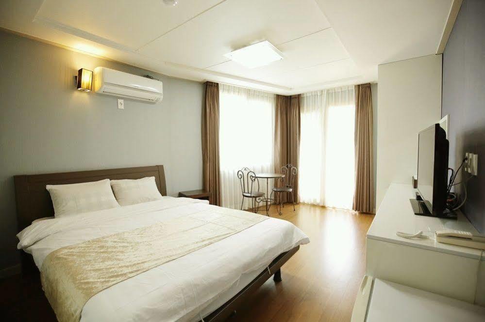 Jeju Airport Hotel Esterno foto