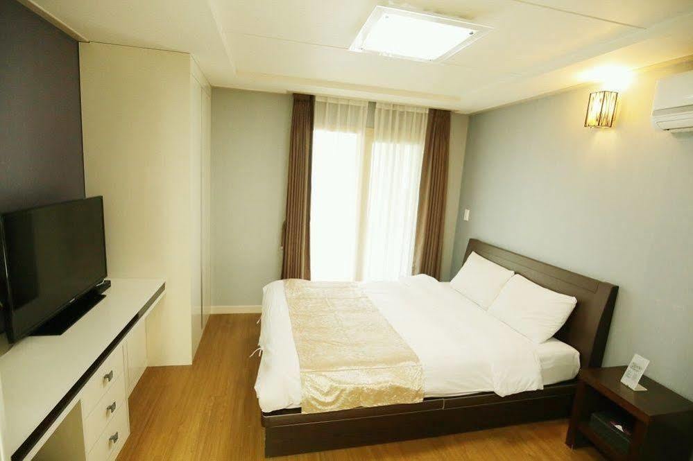 Jeju Airport Hotel Esterno foto