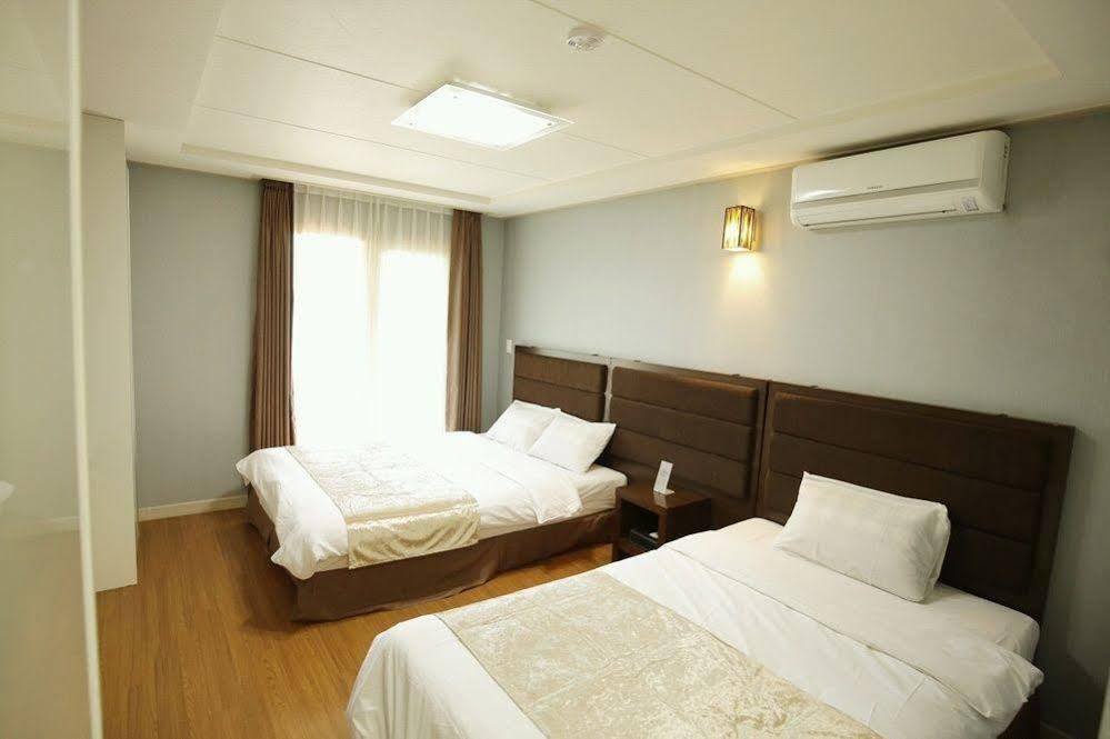 Jeju Airport Hotel Esterno foto